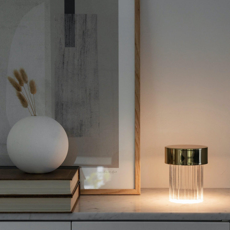 Pryden lámpara de mesa minimalista