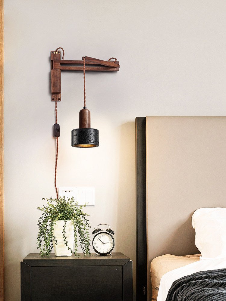 Nulso aplique de pared regulable con enchufe negro de travertino y madera enchufable