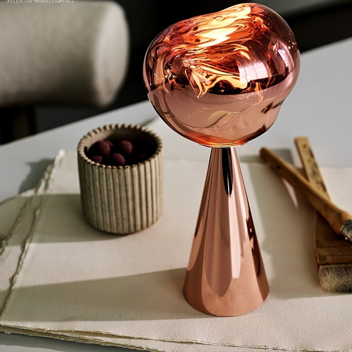 Dimza lámpara de mesa moderna