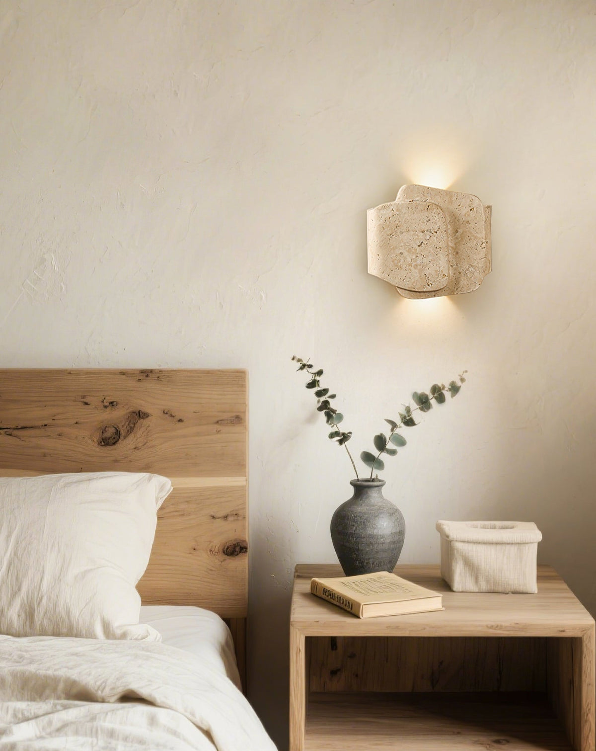 Qirven aplique de pared en travertino