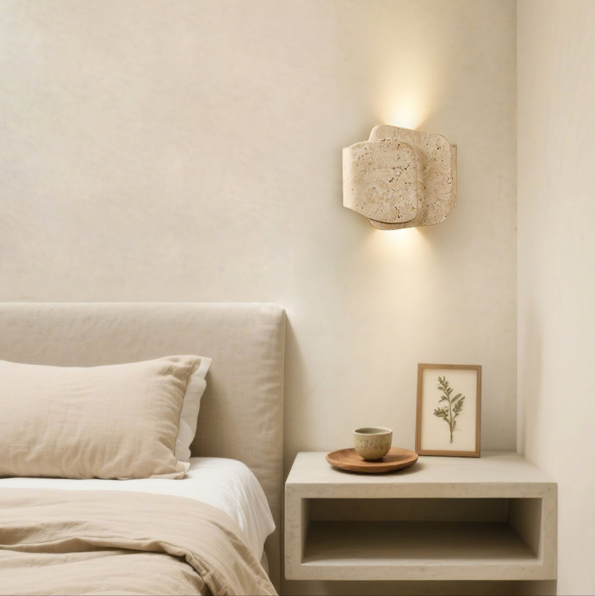 Qirven aplique de pared en travertino
