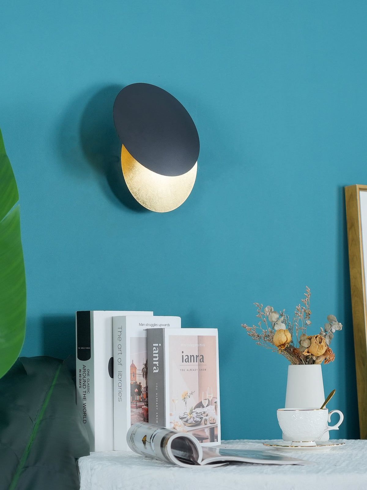 Fioris aplique de pared moderno y minimalista