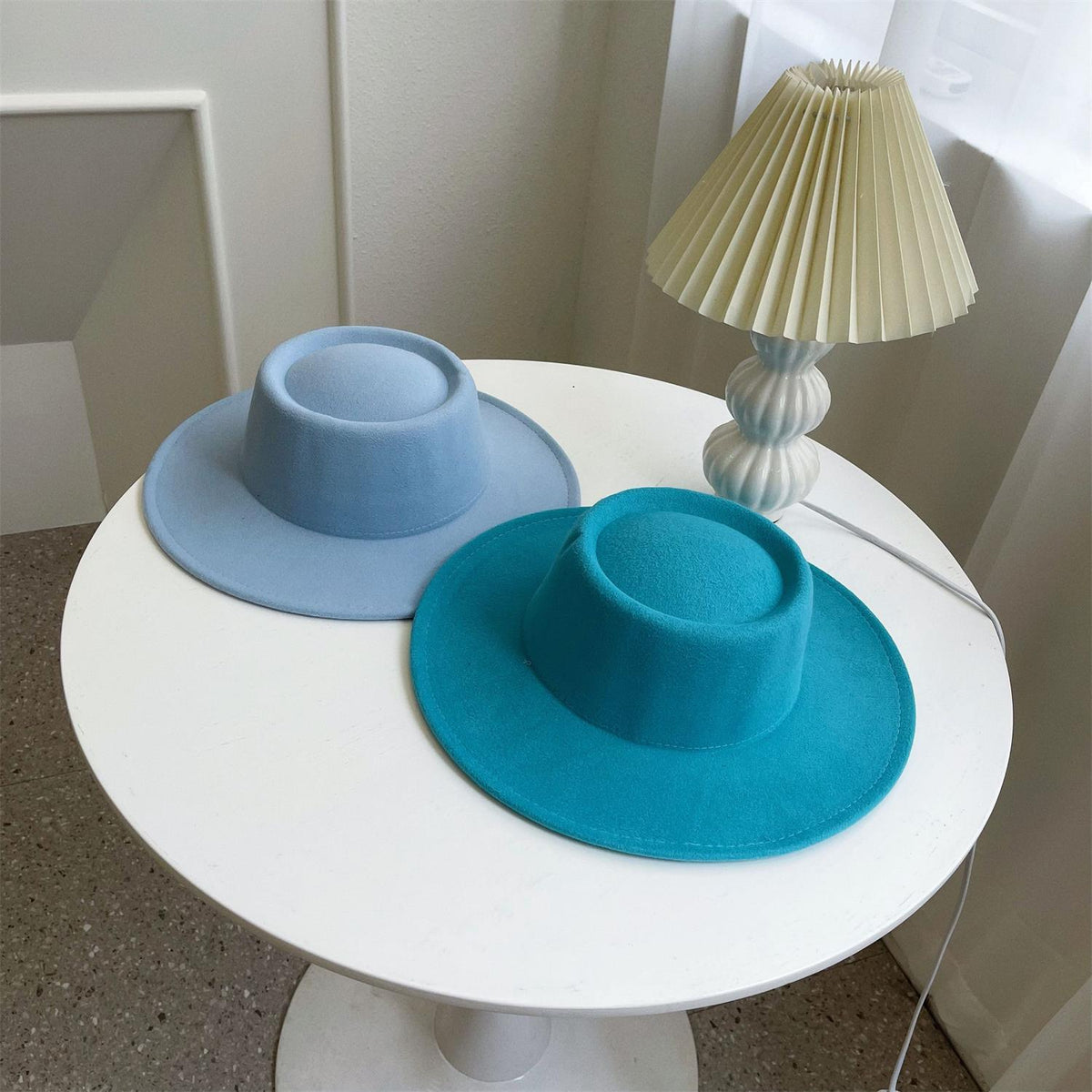 Hart lámpara de mesa vintage de tejido