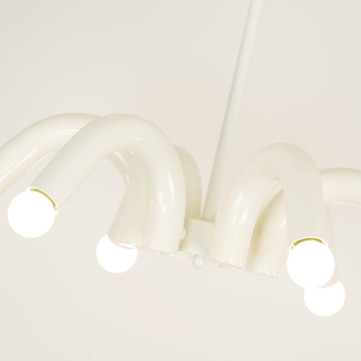 Fivelle lámpara de araña moderna en color crema de múltiples brazos