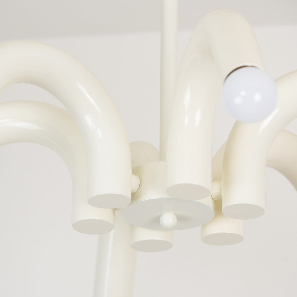 Fivelle lámpara de araña moderna en color crema de múltiples brazos