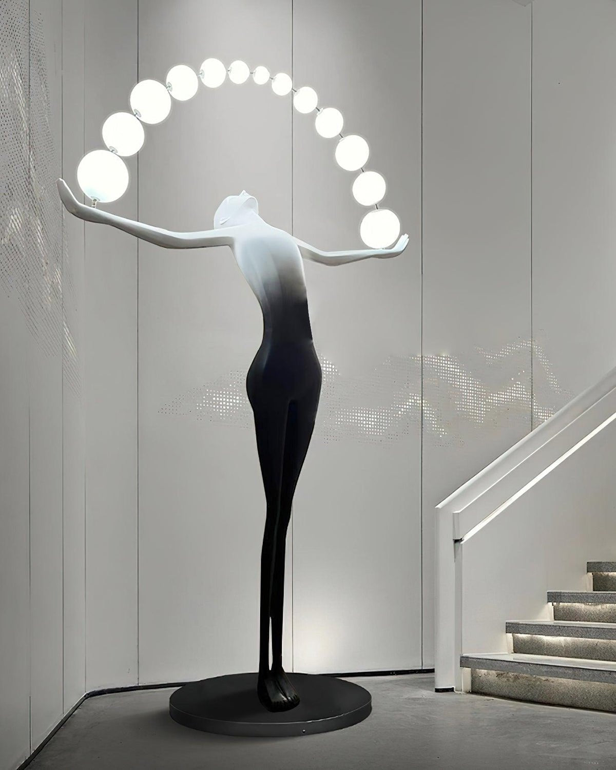 Luminara Gradient Sculptural lámpara de pie