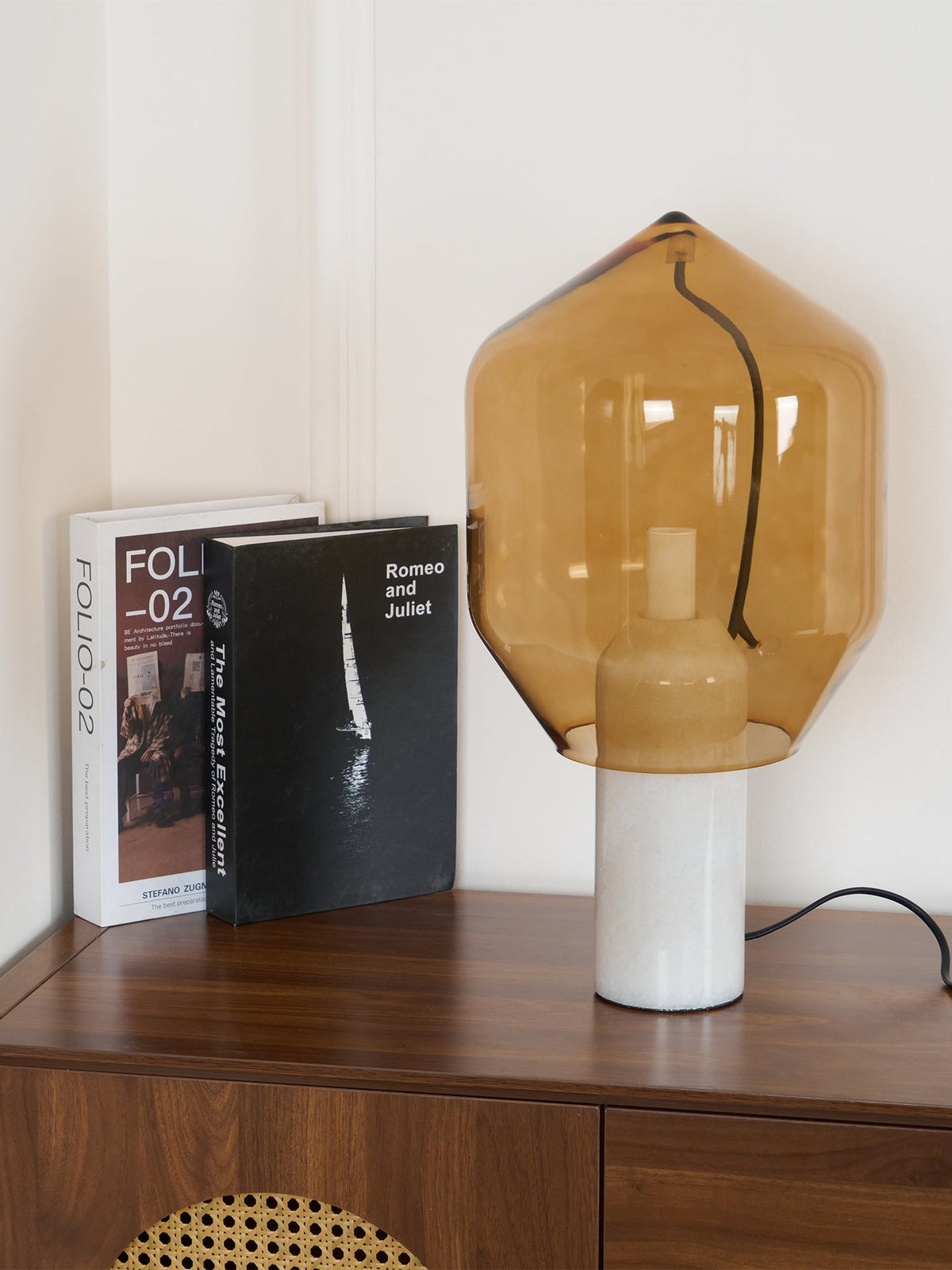 Vihls lámpara de mesa moderna de mármol