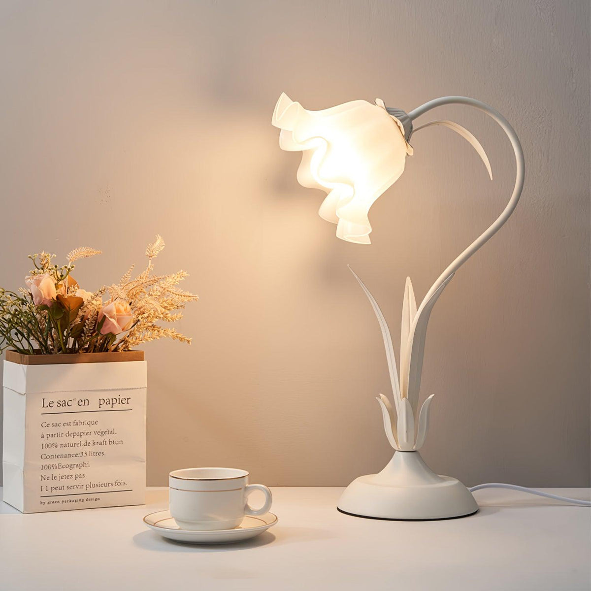 Zorien lámpara de mesa de acrílico con diseño floral