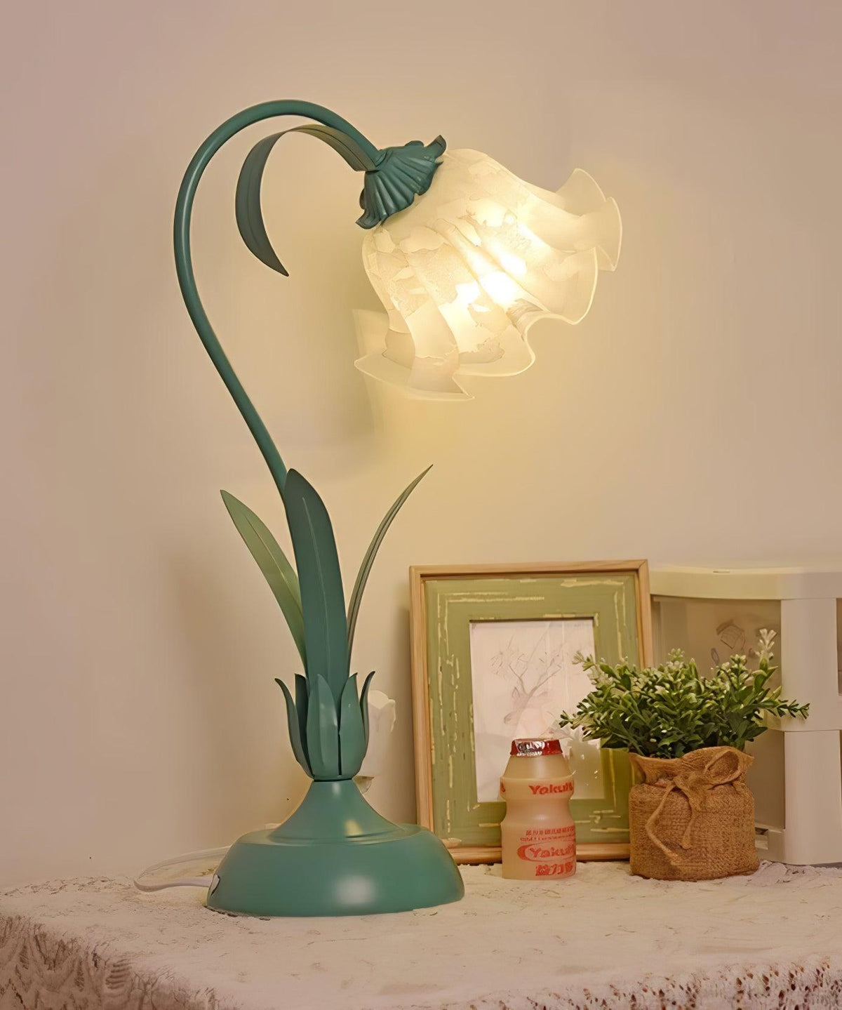 Zorien lámpara de mesa de acrílico con diseño floral