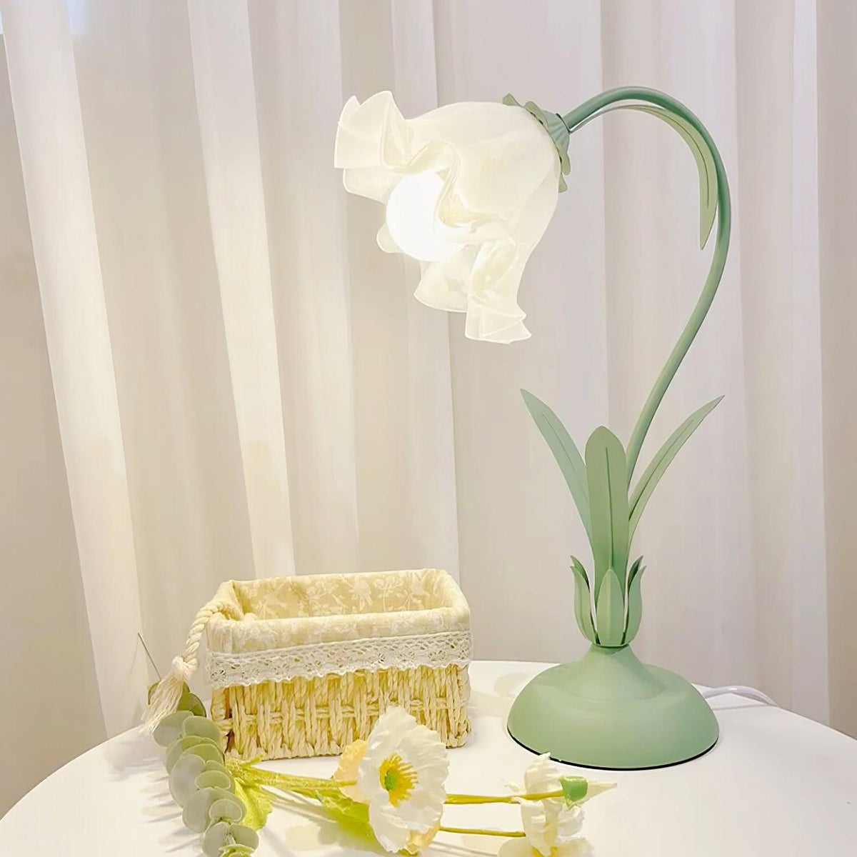 Zorien lámpara de mesa de acrílico con diseño floral