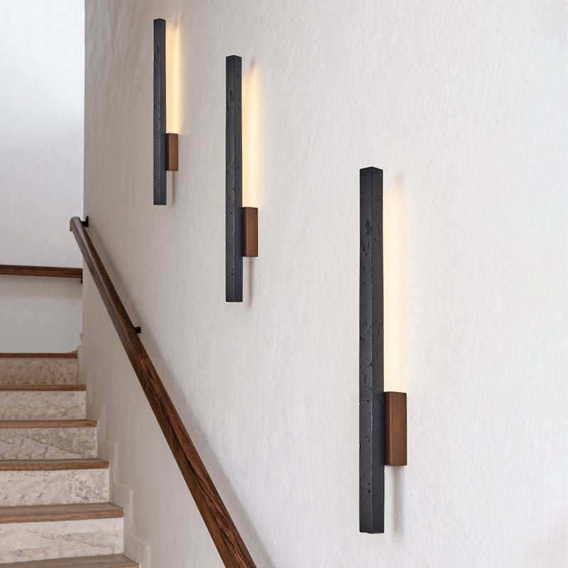 Juna aplique de pared lineal negro de travertino