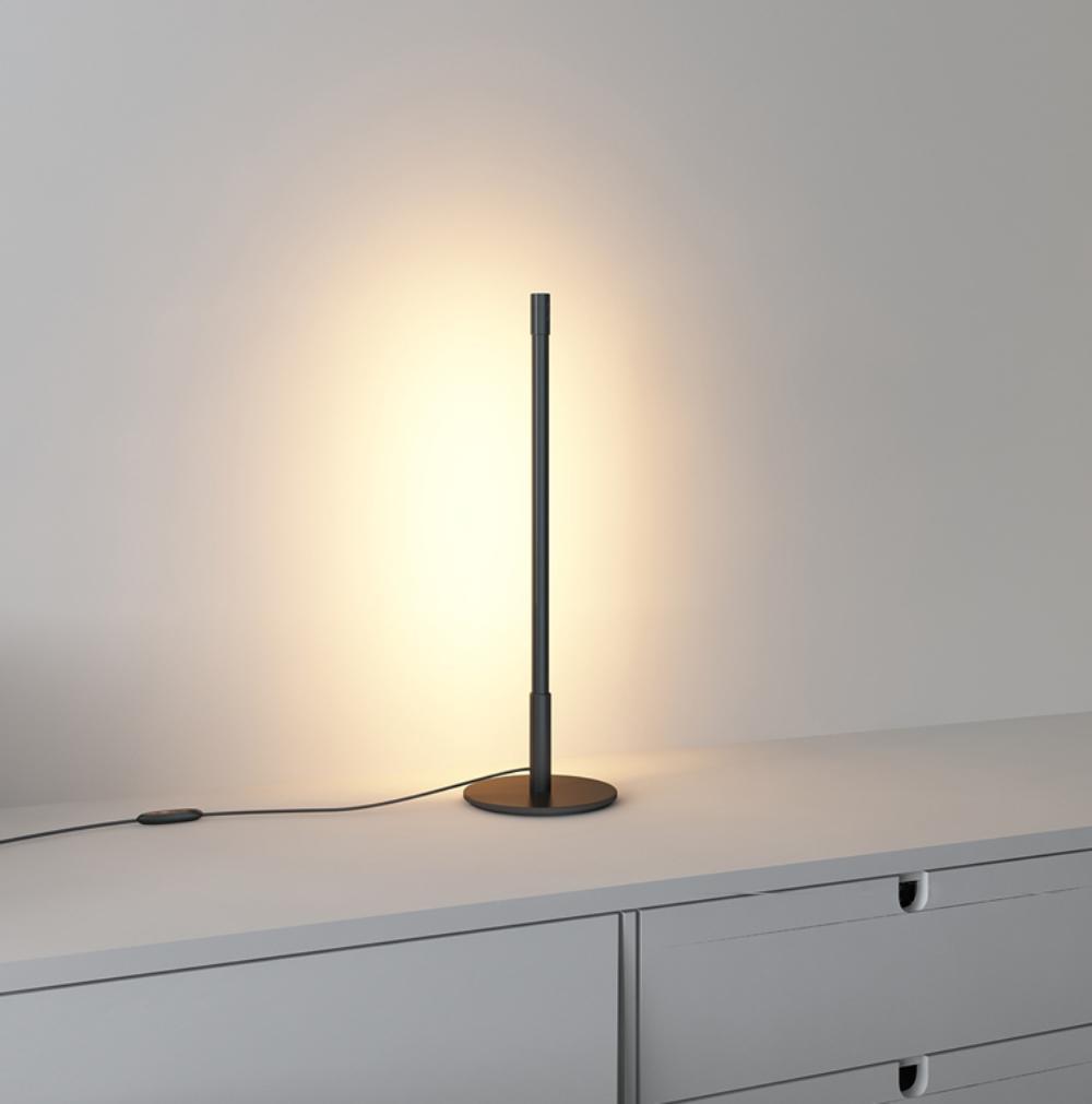 Riven lámpara de mesa minimalista