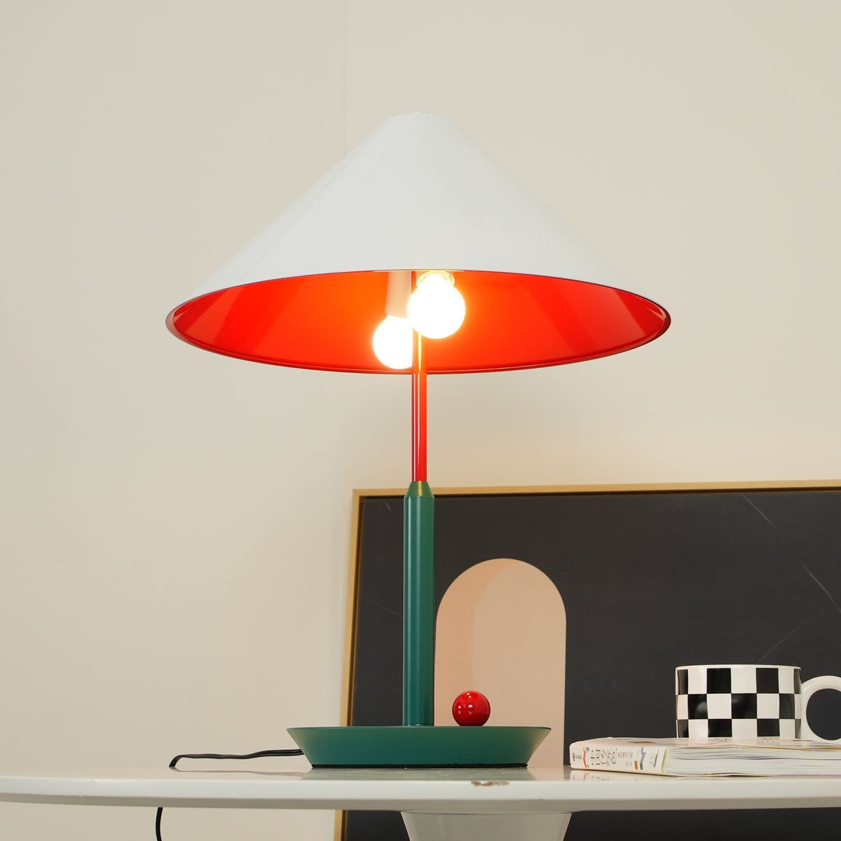 Liorinina lámpara de mesa moderna