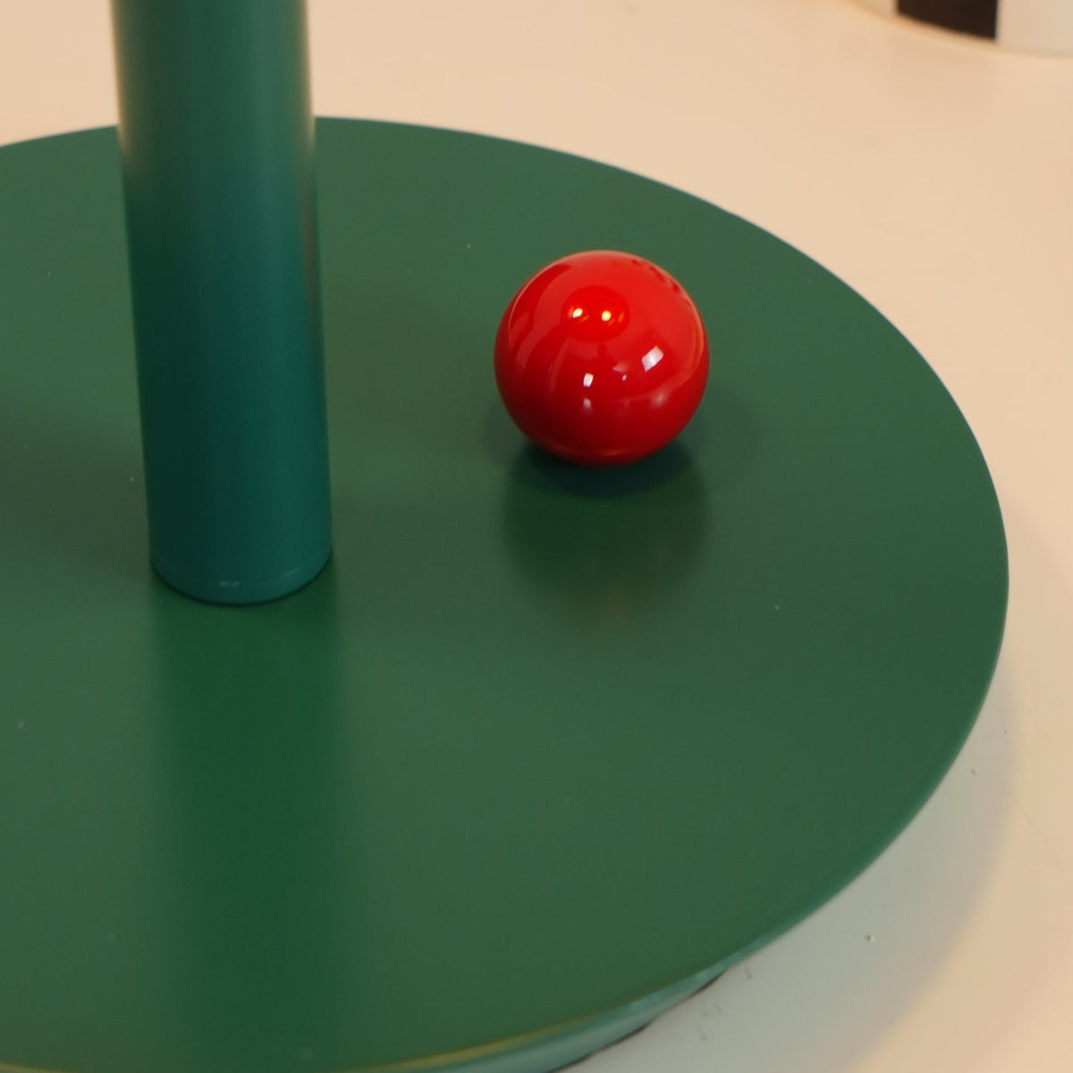 Liorinina lámpara de mesa moderna