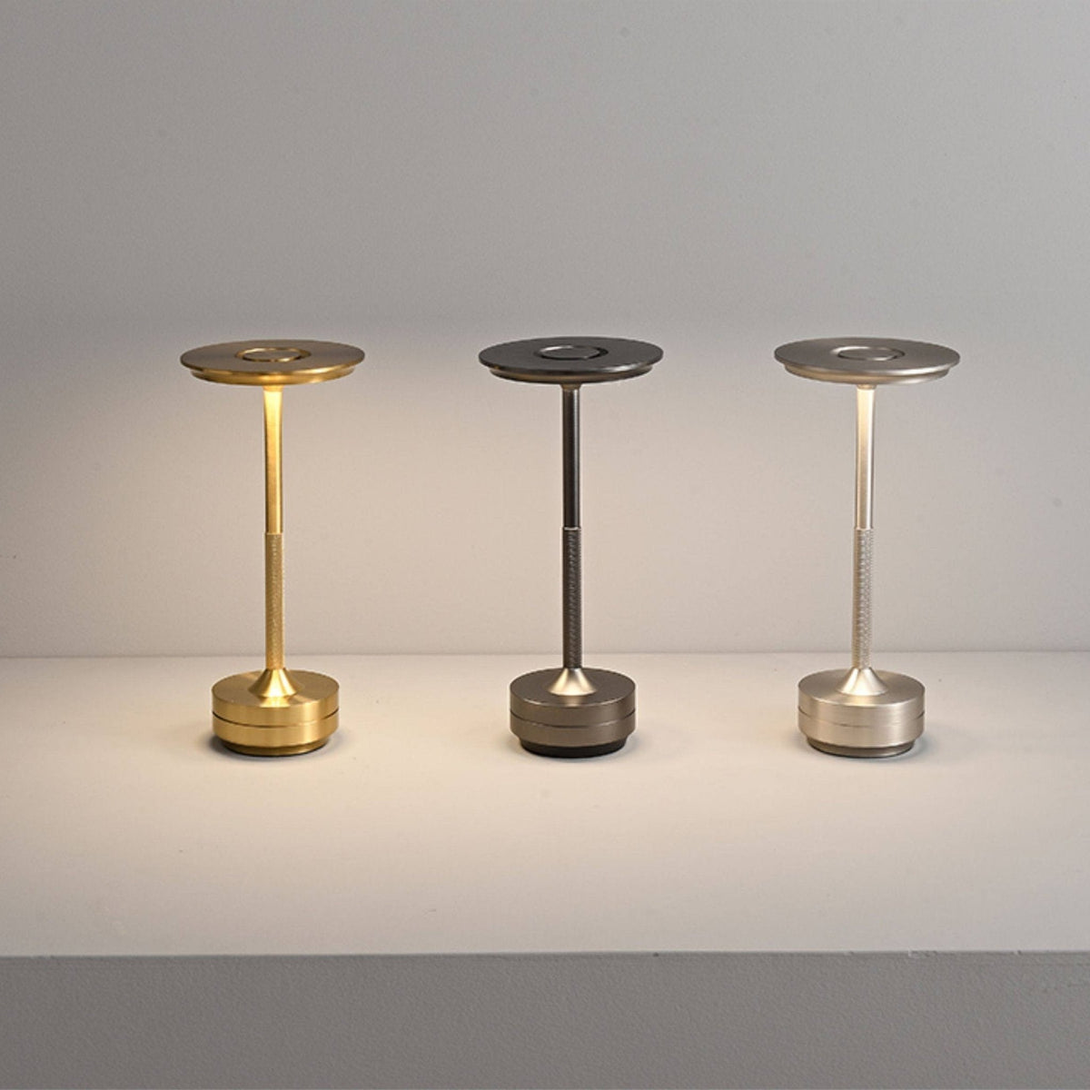 Solvane lámpara de mesa recargable
