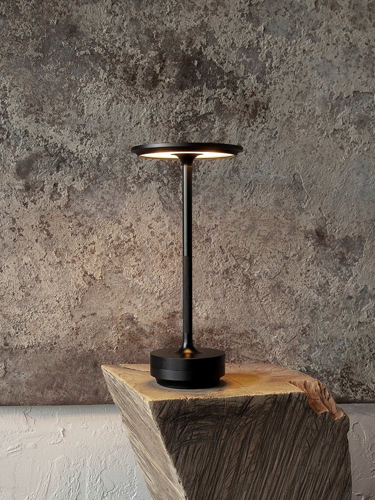 Solvane lámpara de mesa recargable