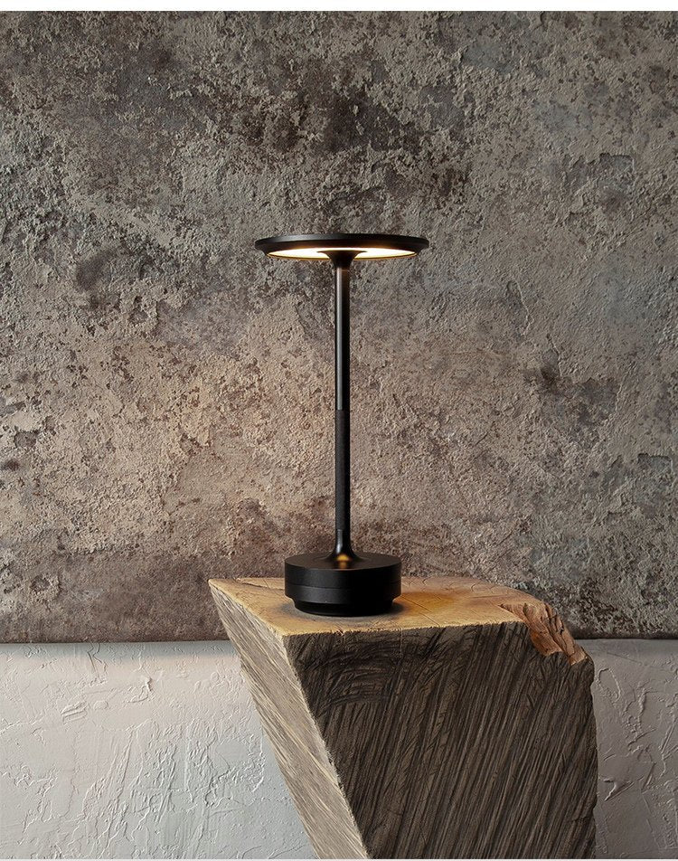 Solvane lámpara de mesa recargable
