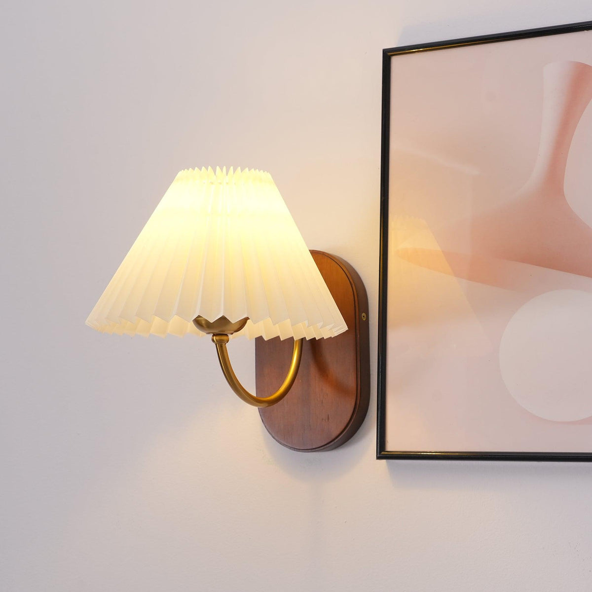 Teriiraine aplique de pared vintage con sombra plisada