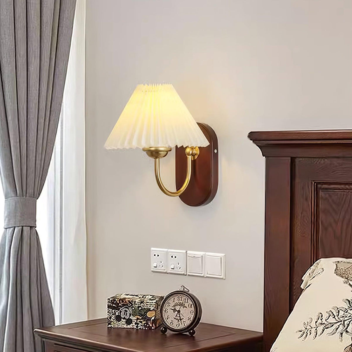 Teriiraine aplique de pared vintage con sombra plisada