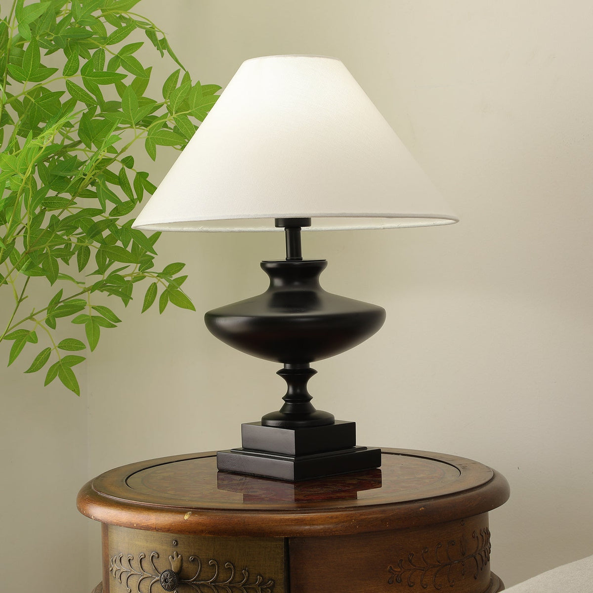 Liorat lámpara de mesa de madera y tejido