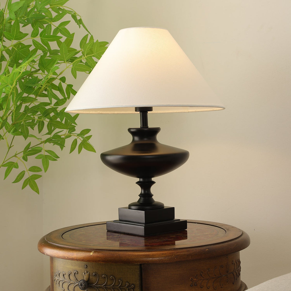 Liorat lámpara de mesa de madera y tejido