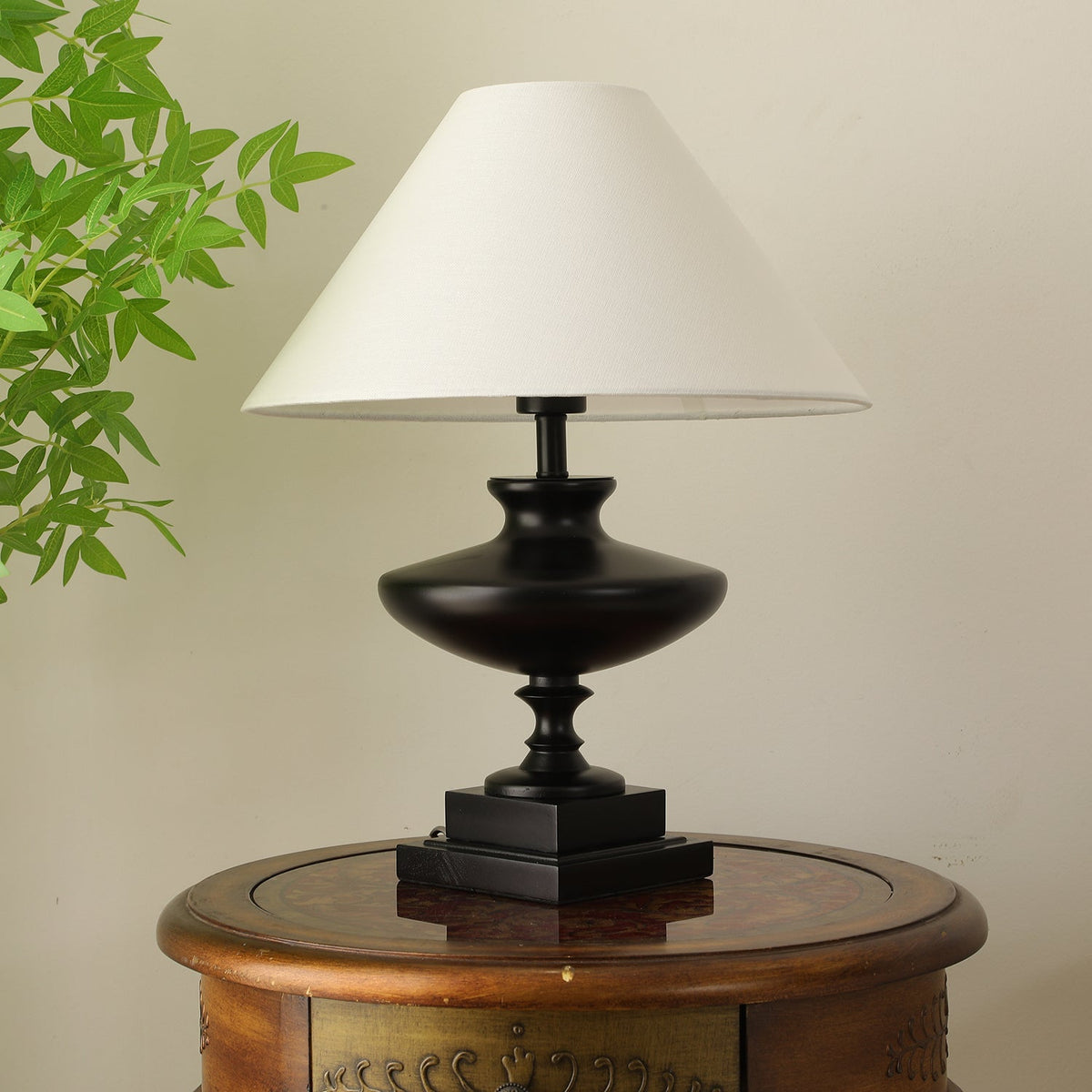 Liorat lámpara de mesa de madera y tejido