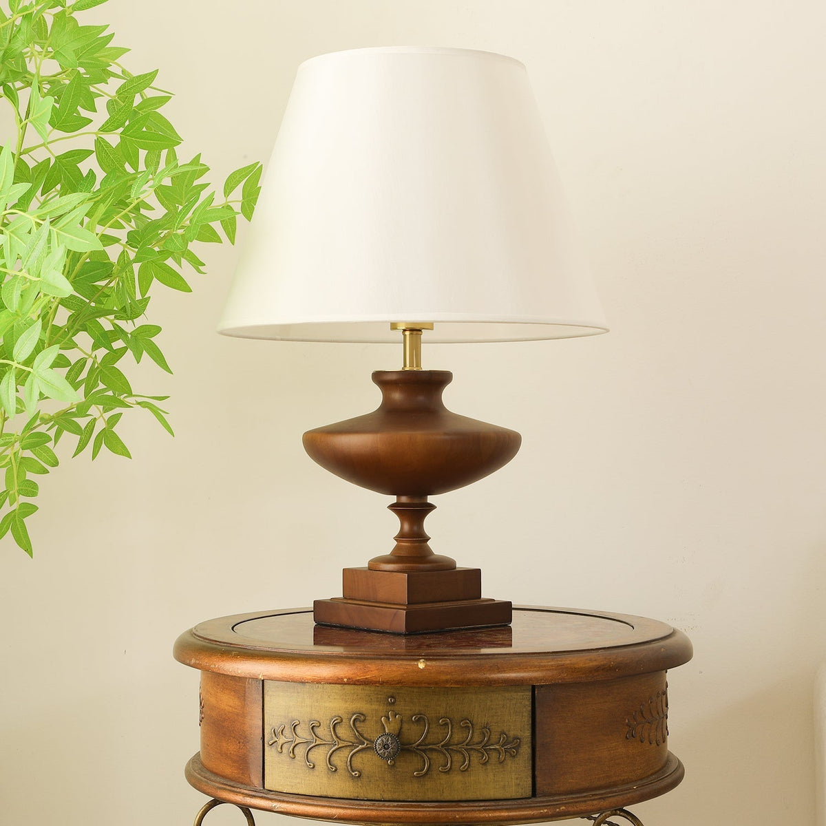 Liorat lámpara de mesa de madera y tejido