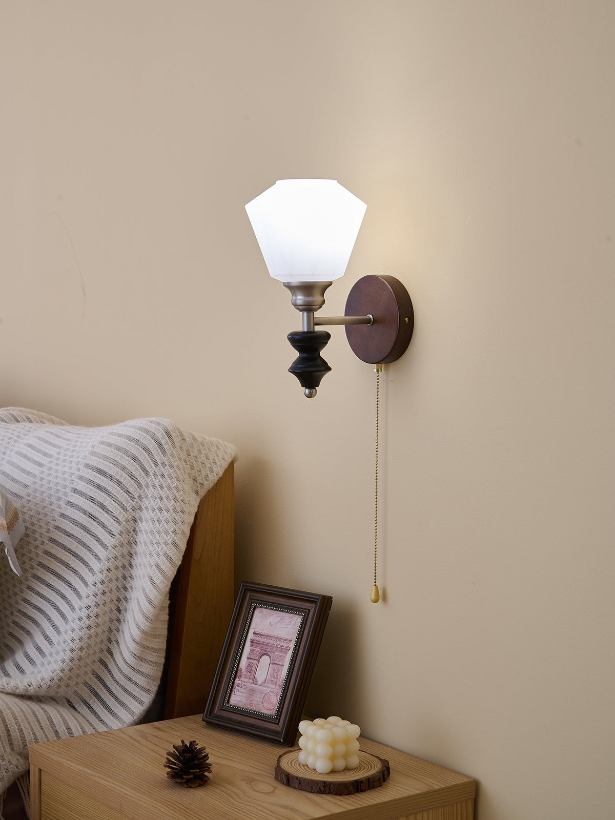 Lucille aplique de pared elegancia de estilo clásico Art vidrio madera
