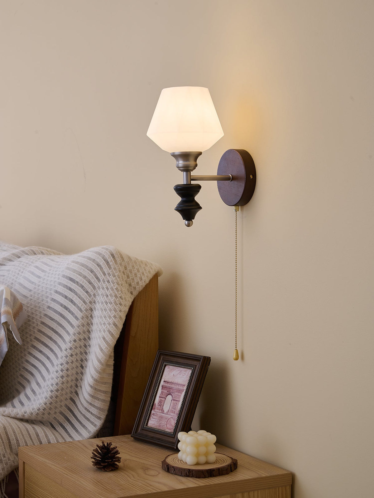 Lucille aplique de pared elegancia de estilo clásico Art vidrio madera