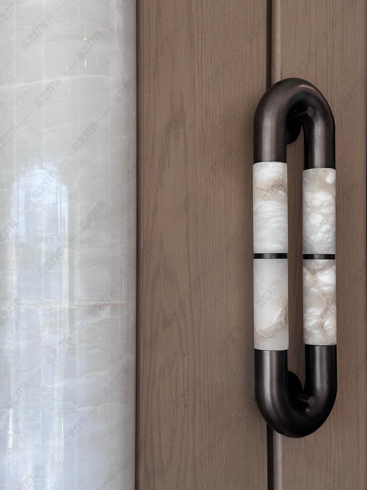 Gloxa Arc Twin aplique de pared alabastro