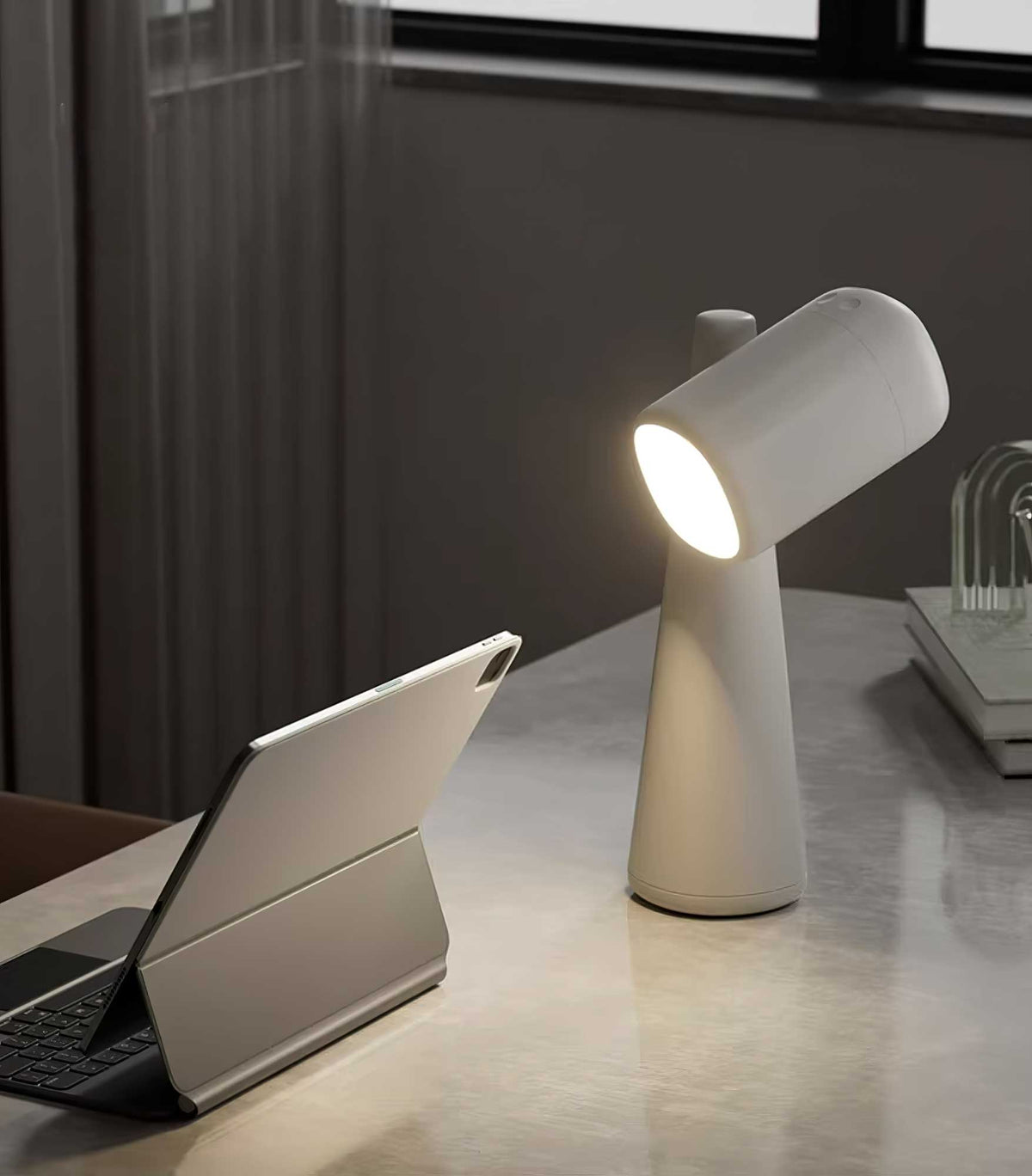 Samson lámpara de mesa minimalista