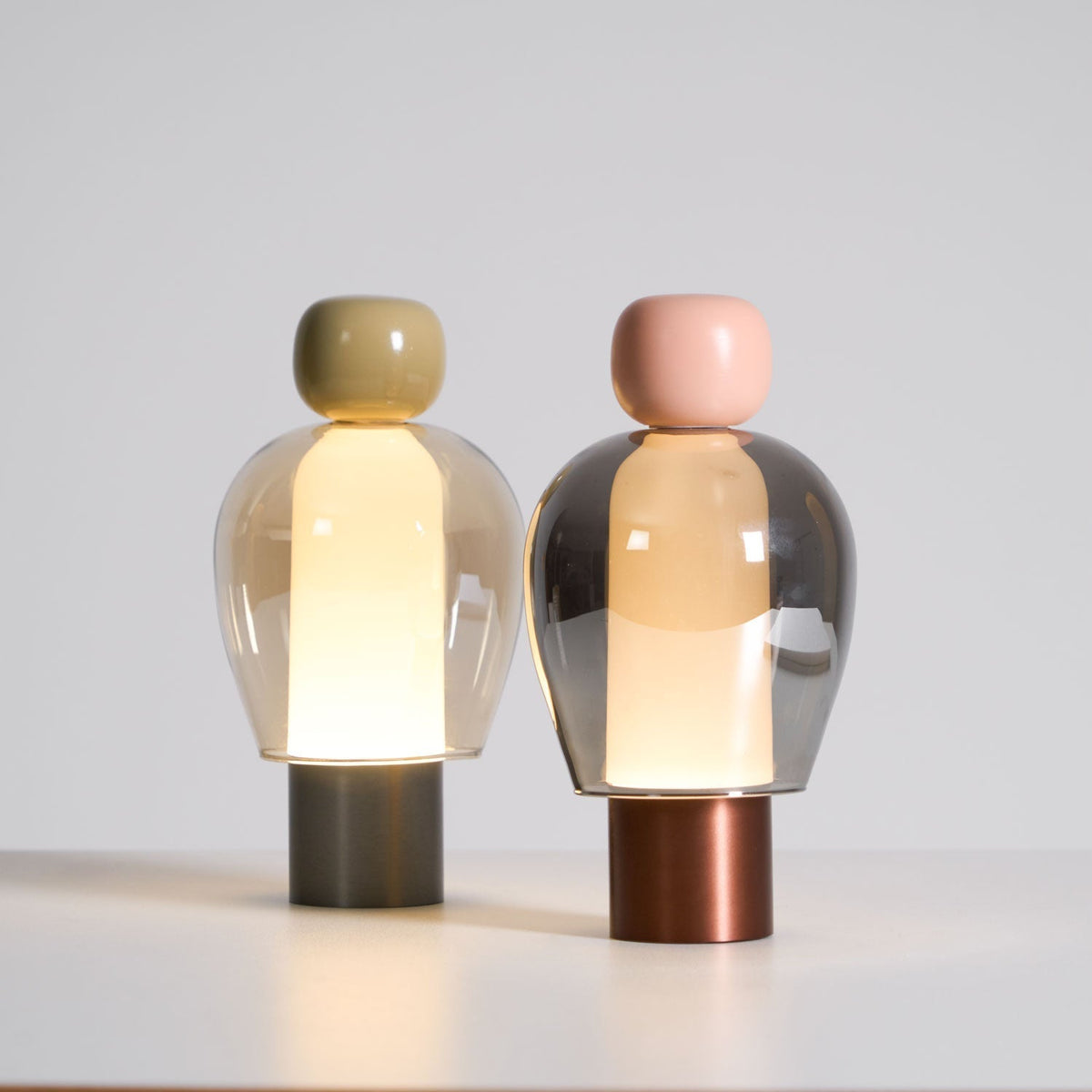 Nara lámpara de mesa artística de vidrio