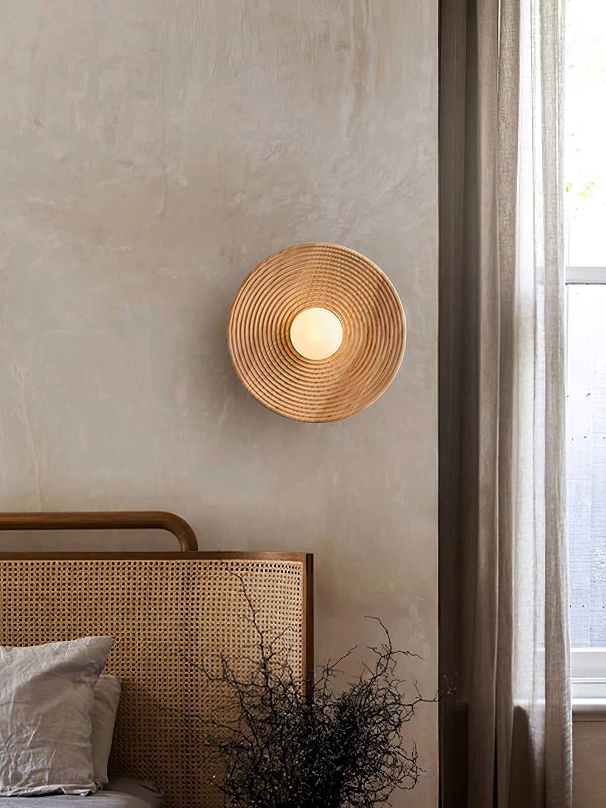 Aldenise aplique de pared de madera estilo nórdico con contorno artístico