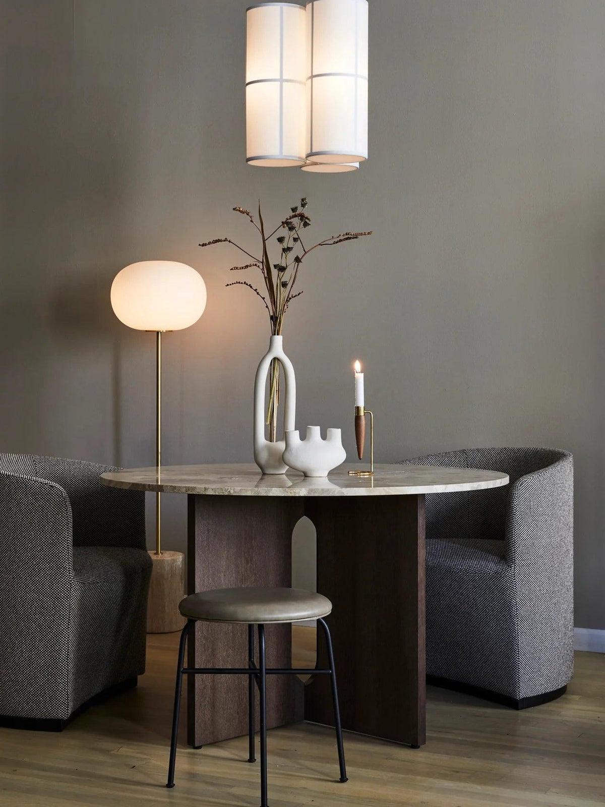 Iloryra Column-Base de travertino lámpara de pie
