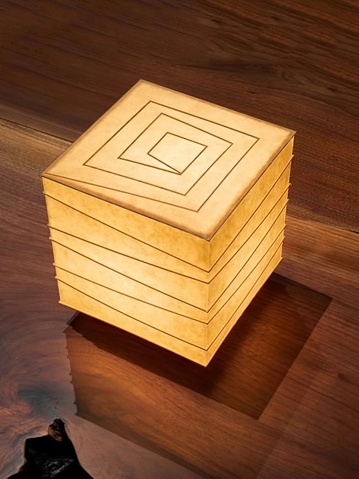 Pryn lámpara de mesa Cube