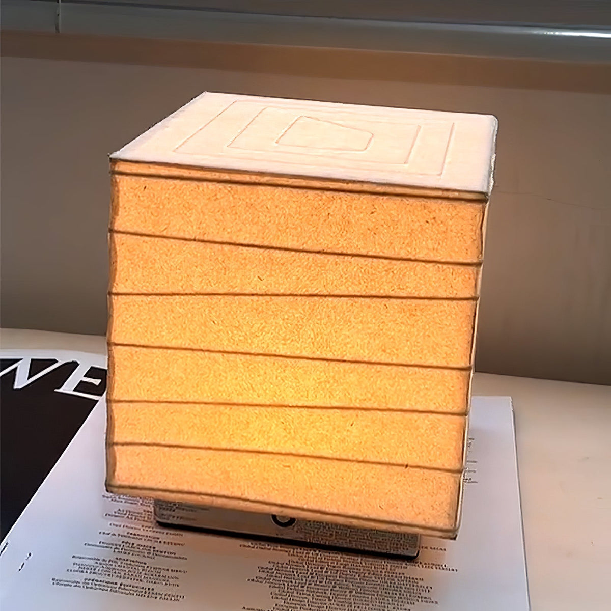 Pryn lámpara de mesa Cube