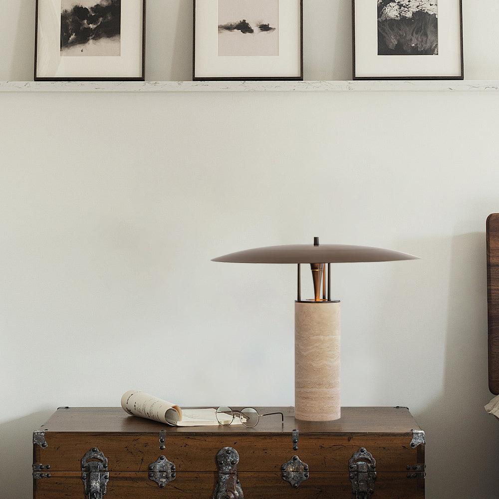 Eara lámpara de mesa Disc-Pillar travertino