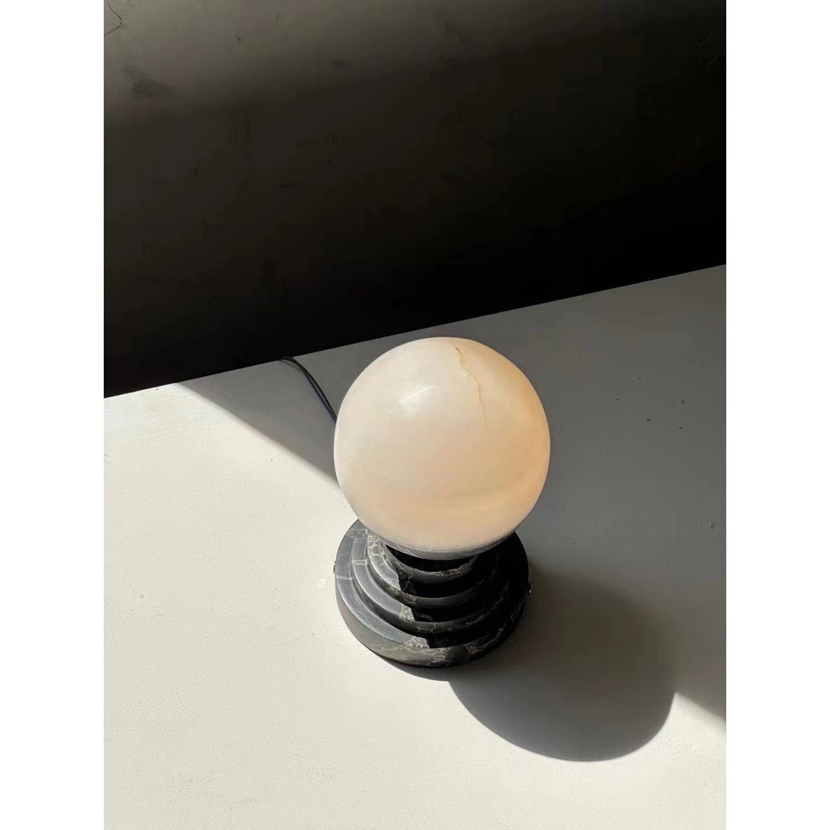Tinarea lámpara de mesa