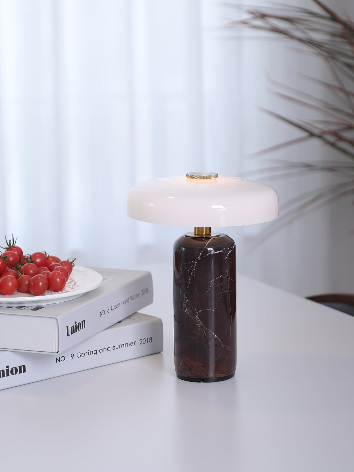 Ryvek lámpara de mesa moderna de mármol