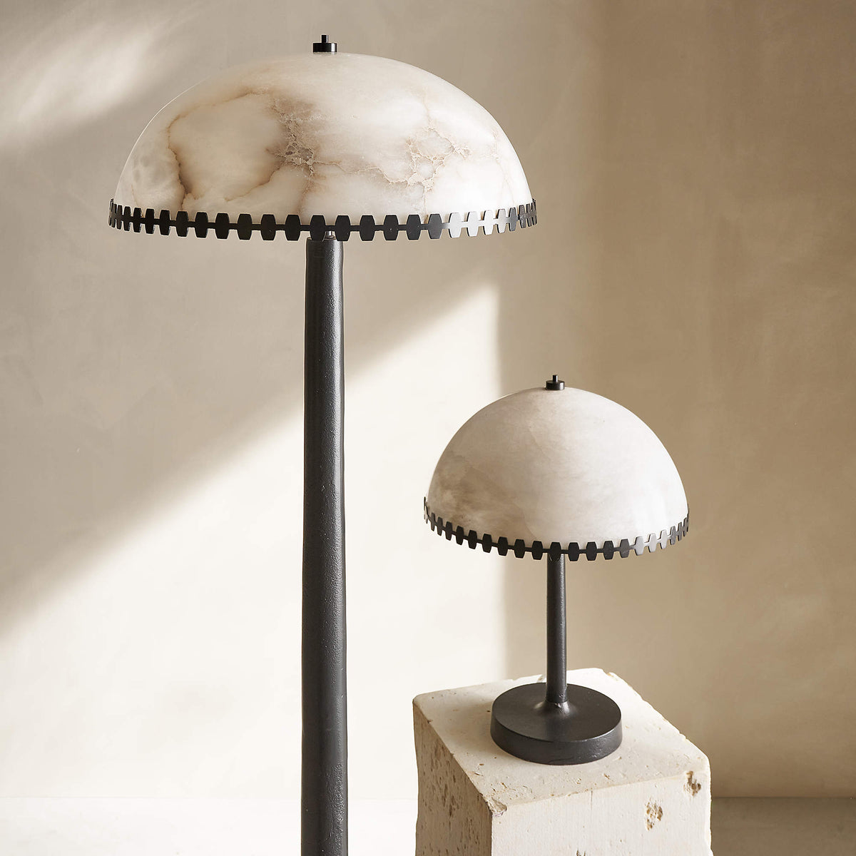 Nuxs lámpara de mesa elegante cúpula alabastro