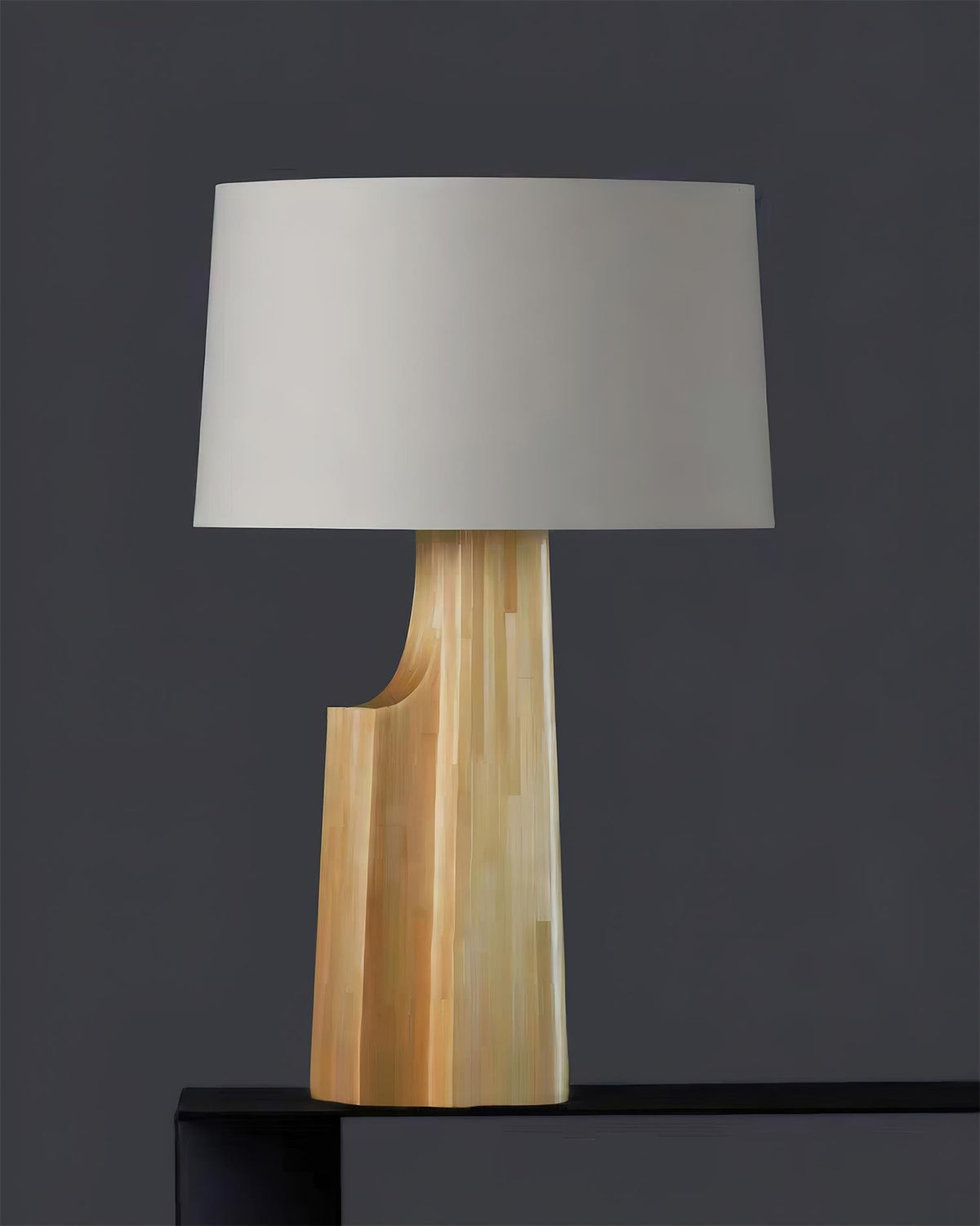 Luminaine lámpara de mesa