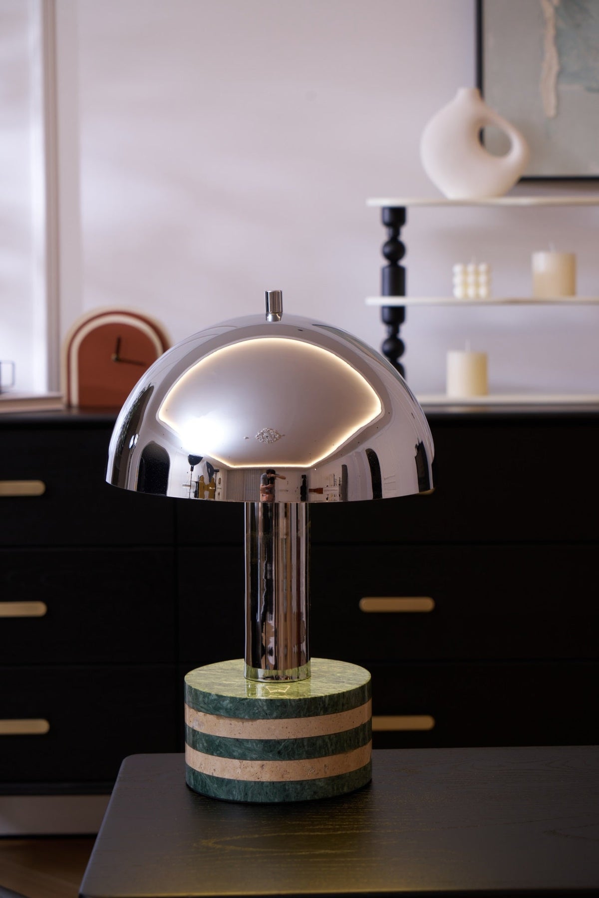 Strata lámpara de mesa minimalista en mármol