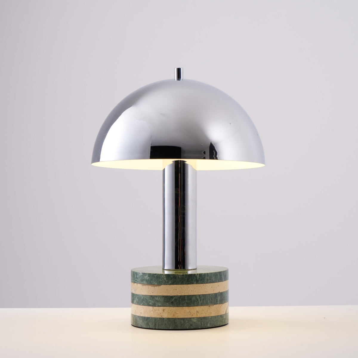 Strata lámpara de mesa minimalista en mármol