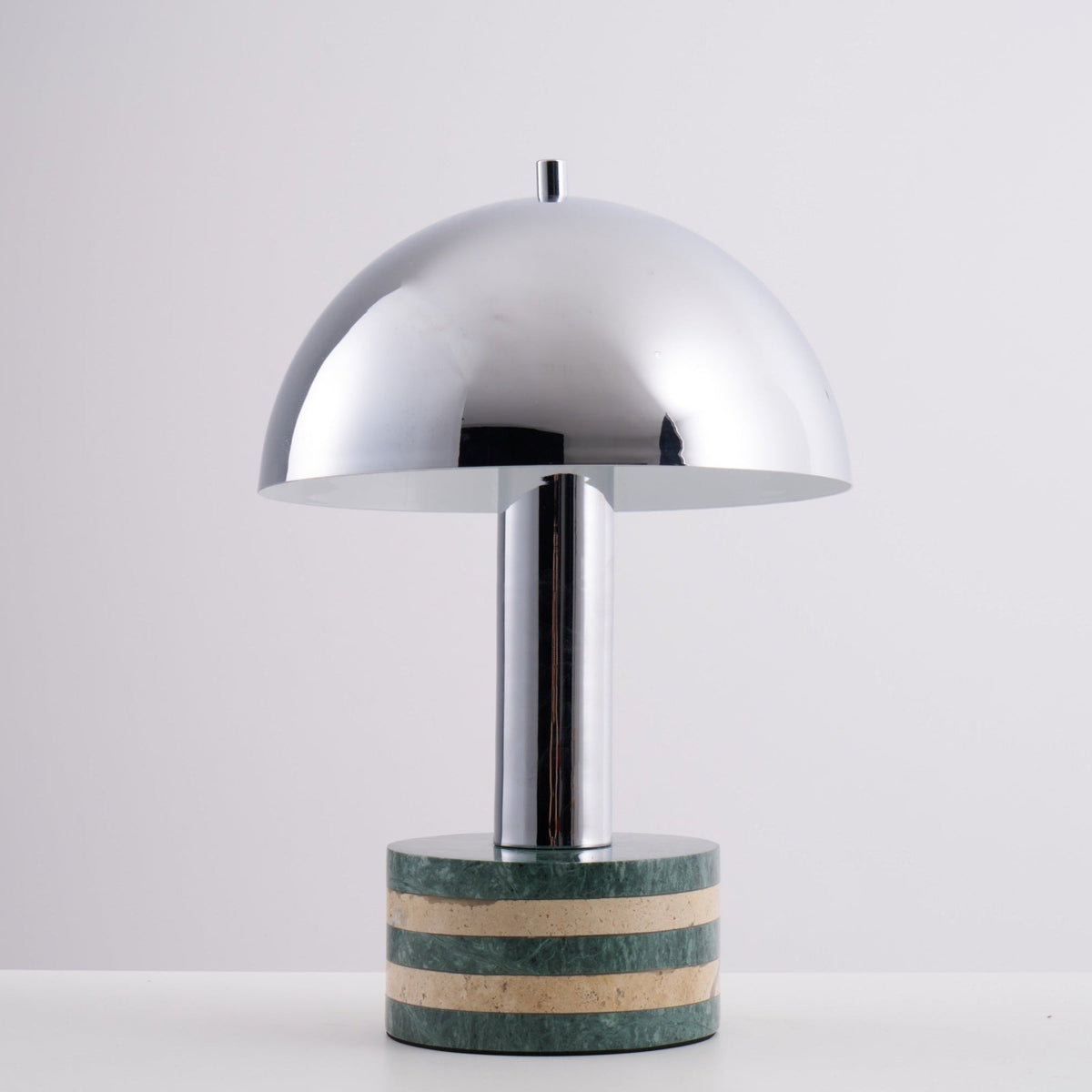 Strata lámpara de mesa minimalista en mármol
