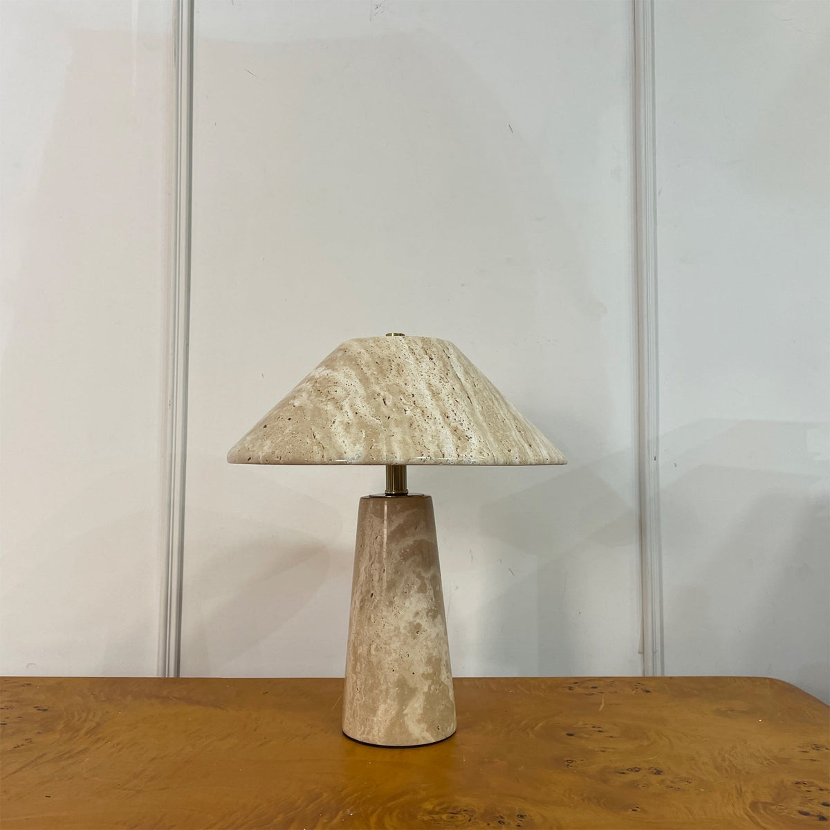 Travienne lámpara de mesa