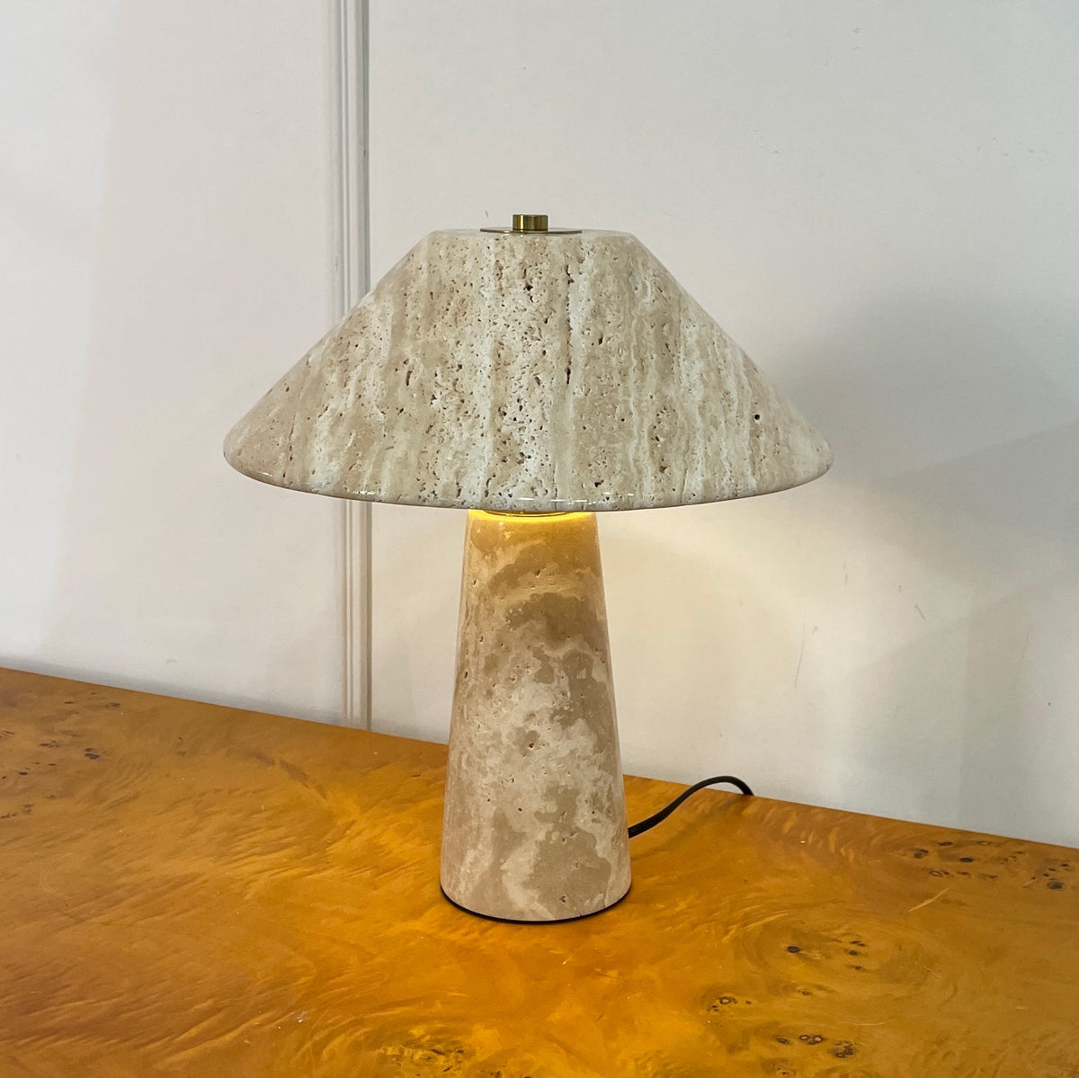 Travienne lámpara de mesa