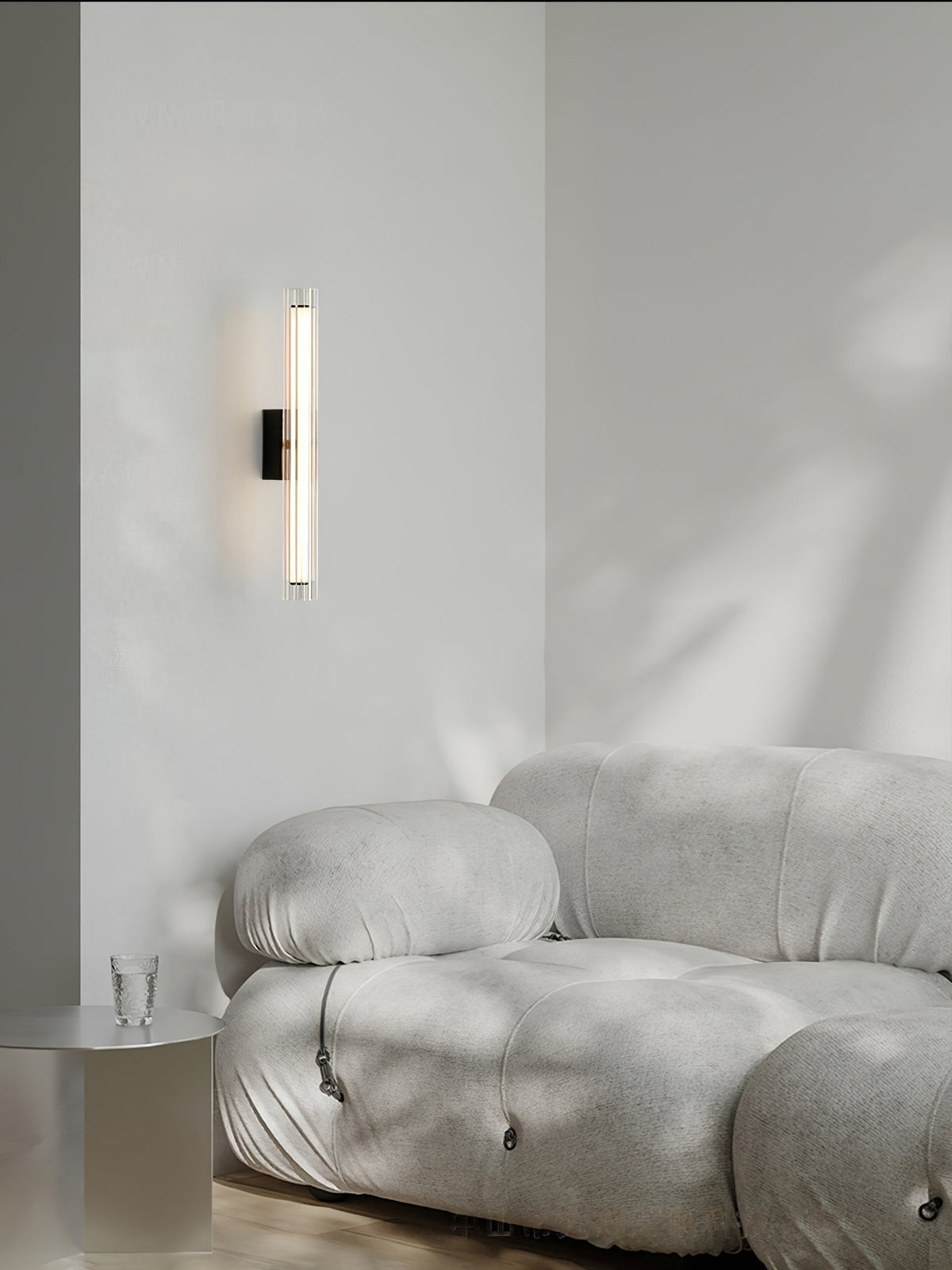 Corv aplique de pared con pantalla de vidrio contemporáneo