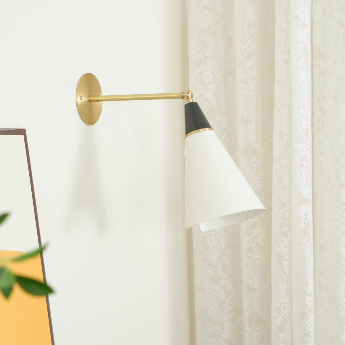 Orieiella aplique de pared moderno minimalista de latón
