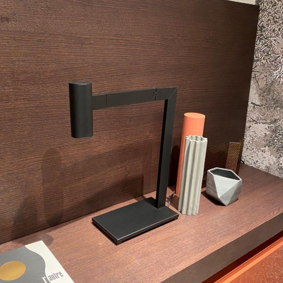 Emmeline lámpara de mesa moderna