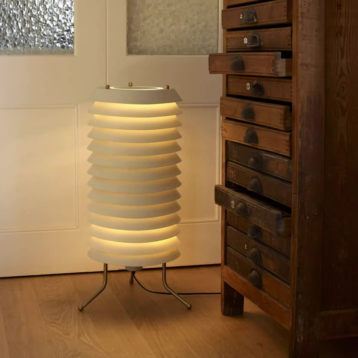 Orelelette lámpara de mesa Lattice escandinava
